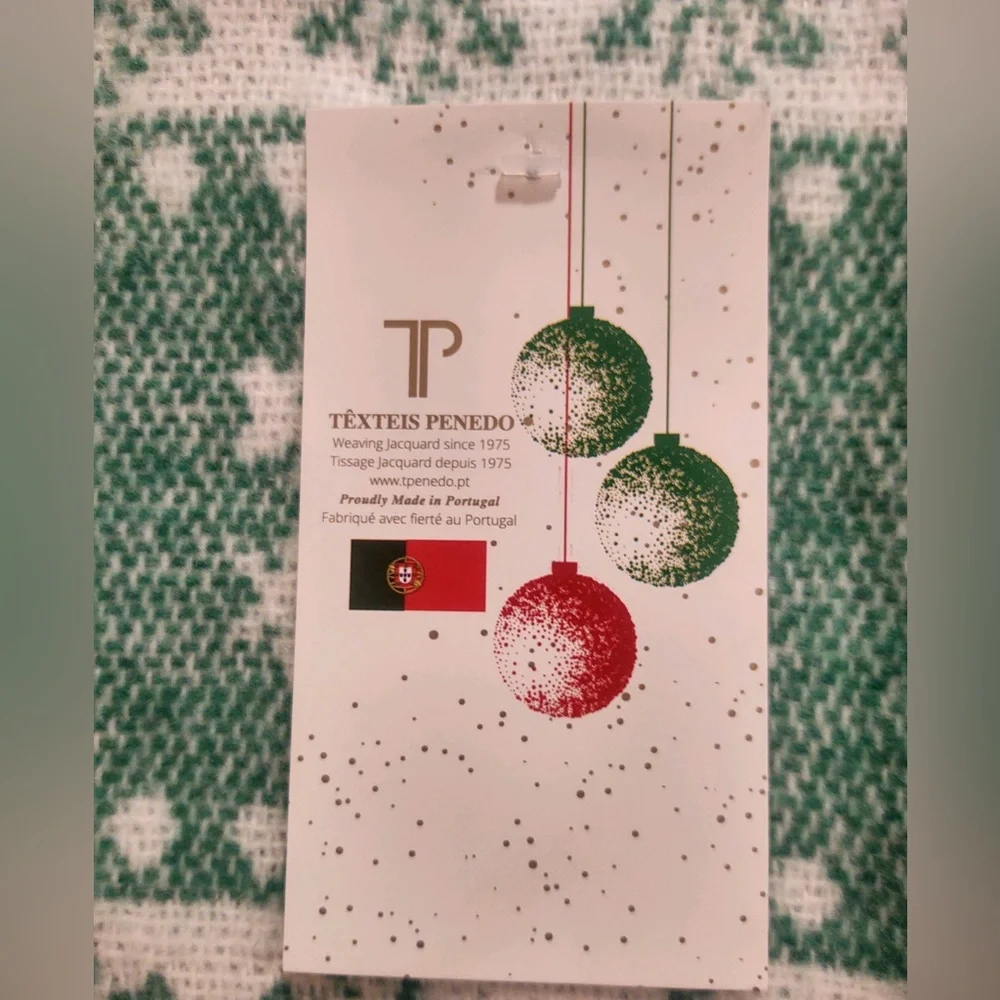 🎁Texteis Penedo Holiday Throw Blanket - Iced Green Snowflakes